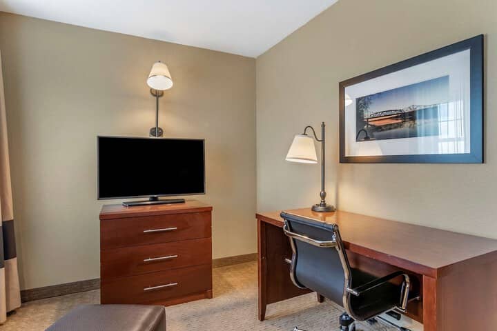 Room 21 of 61
