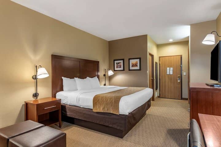 Room 15 of 61